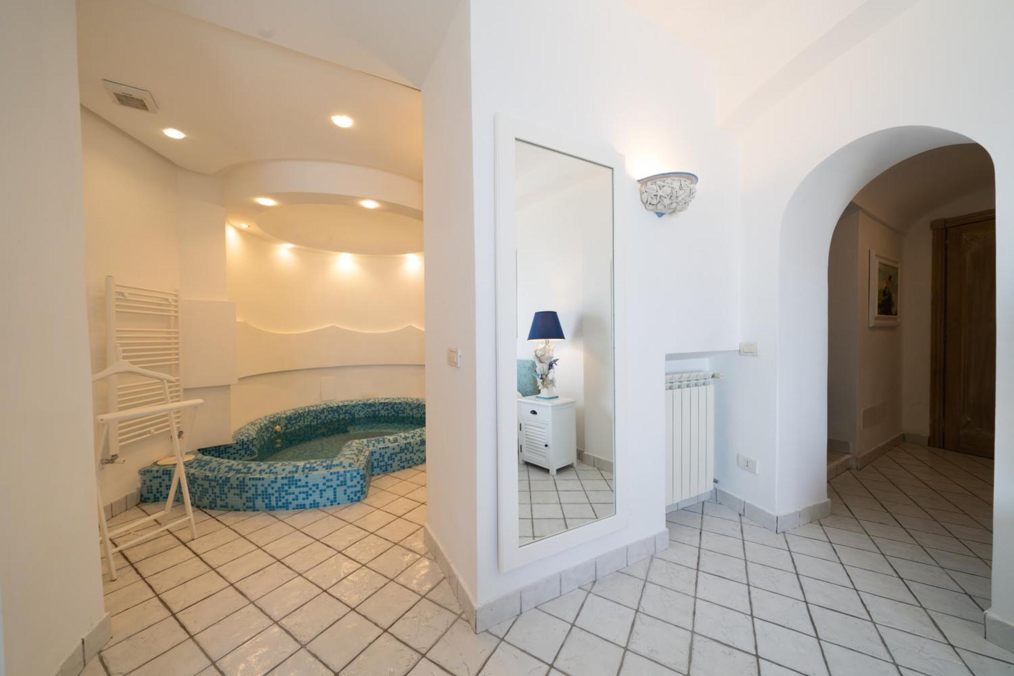 Relais Bijoux Ischia Bed & Breakfast Exterior photo