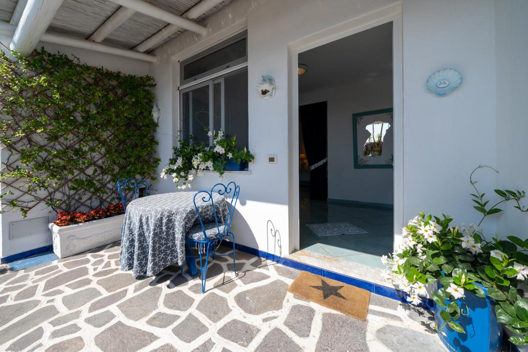 Relais Bijoux Ischia Bed & Breakfast Exterior photo