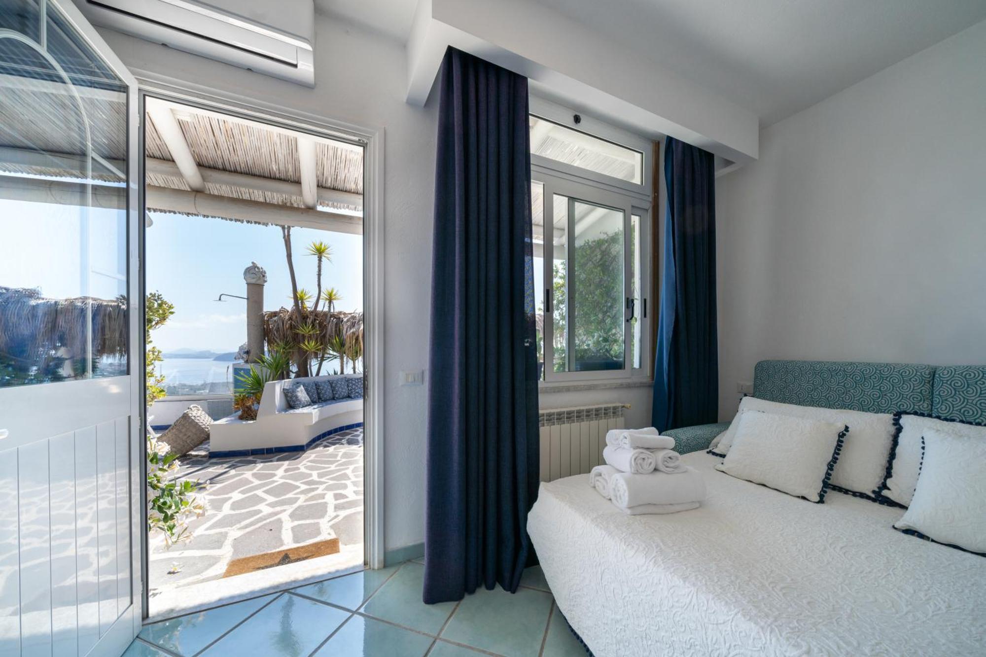 Relais Bijoux Ischia Bed & Breakfast Exterior photo